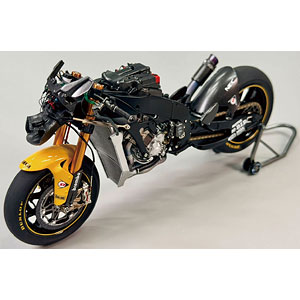 1/12 ヤマハ YZR-M1 2007 プラモデル